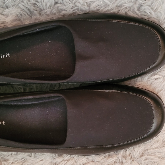 Easy Spirit Shoes - Easy Spirit Shoes